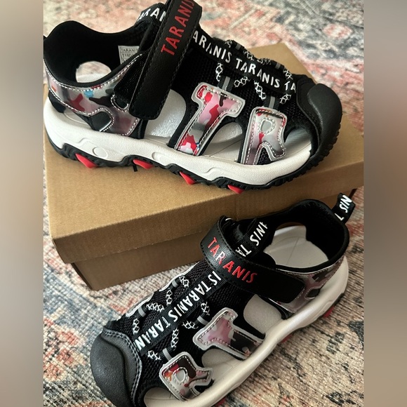 🆕 Kids Summer Waterproof Outdoor Sandals Size 1.5 - Picture 2 of 12